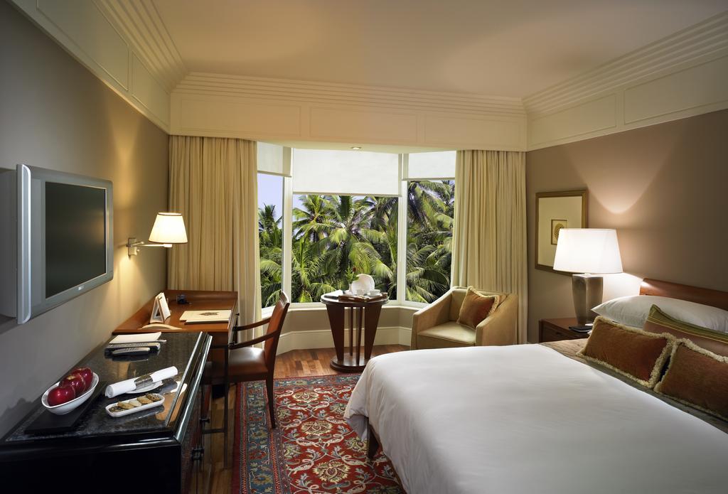 Premier Double or Twin Room with Pool View with 1+1 Happy hours are from 5pm to 7pm at 6 degrees on selected brands and 15% off on a session of Spa